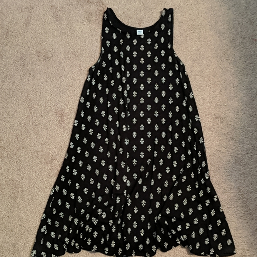 Flowy black dress